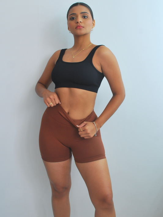 Short Essential Cafe