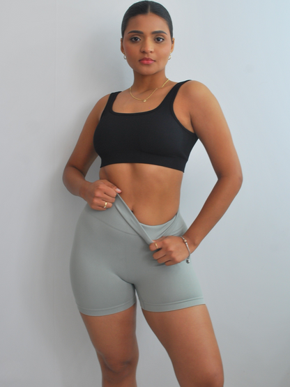 Short Essential Gris Claro